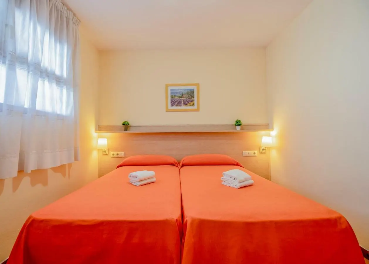Rentalmar Azahar Salou 0*,  Spain